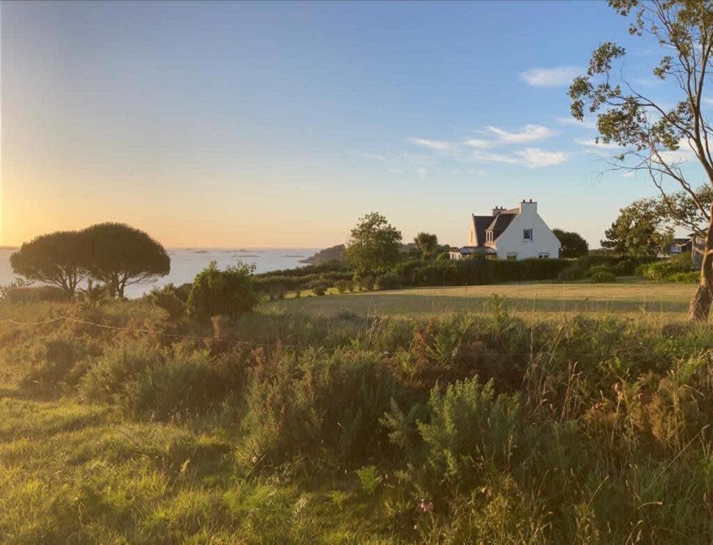 Plouézocʼh Kermartin - Maison De Famille Avec Vue Sur La Baie De Morlaix מראה חיצוני תמונה